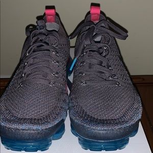 Like New Nike Vapormax Flyknit 2